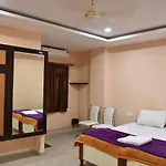 Hotel Sarweshwary