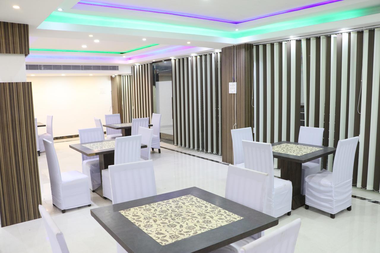 Sarweshwary Hotel Varanasi